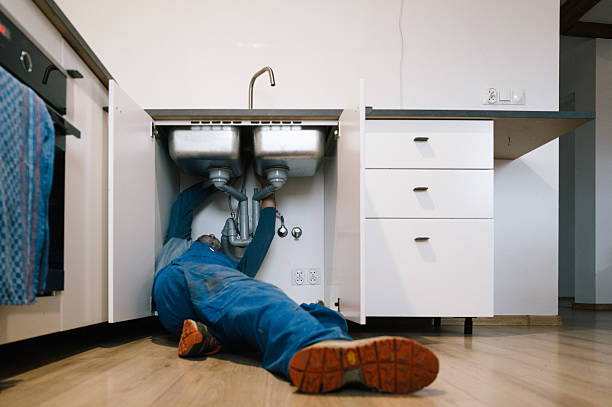 Professional Leak Detection technician working in Oxon Hill, MD